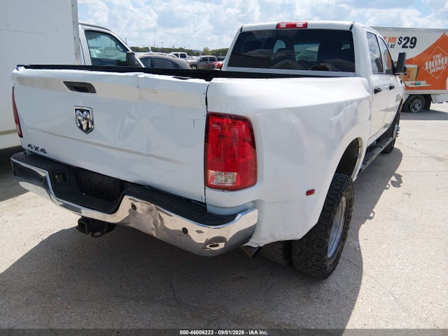 3C63RRGLXHG786251 RAM 3500 Tradesman 4x4 8&#039; Box