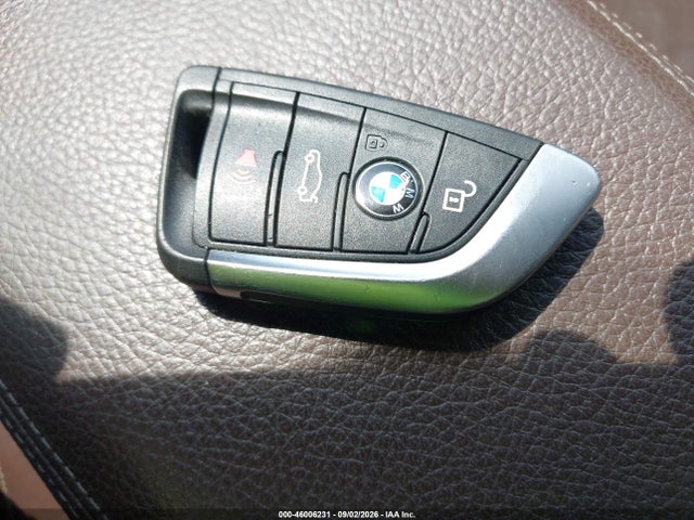 2017 Bmw X1 Xdrive28i მანქანა იყიდება აუქციონზე, vin: WBXHT3Z32H4A56864, აუქციონის ნომერი: 46006231