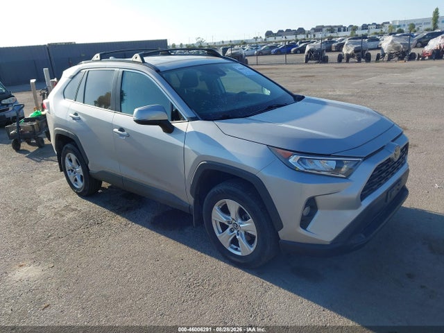 2020 Toyota Rav4 Xle მანქანა იყიდება აუქციონზე, vin: 2T3W1RFV2LW084224, აუქციონის ნომერი: 46006291