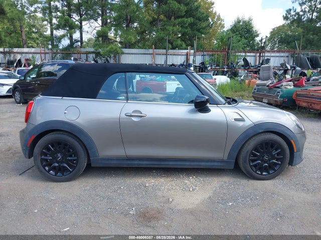 Продажа на аукционе авто 2020 Mini Convertible Cooper, vin: WMWWJ3C0XL3L01427, номер лота: 46006357