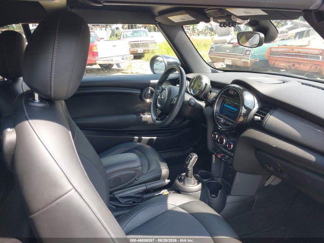 Продажа на аукционе авто 2020 Mini Convertible Cooper, vin: WMWWJ3C0XL3L01427, номер лота: 46006357