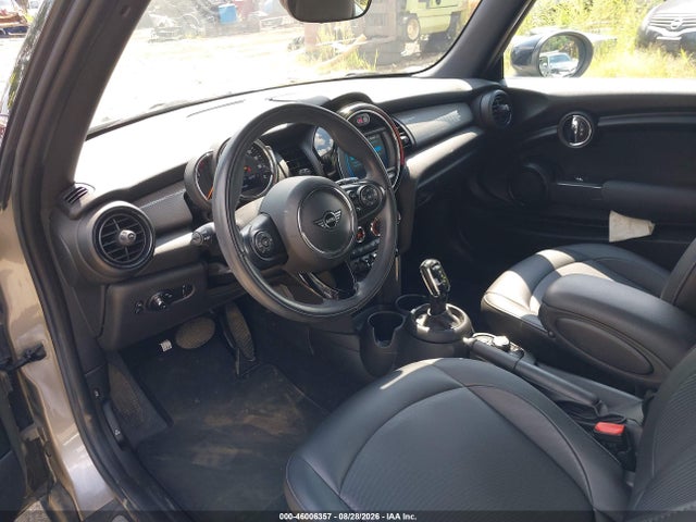 Продажа на аукционе авто 2020 Mini Convertible Cooper, vin: WMWWJ3C0XL3L01427, номер лота: 46006357