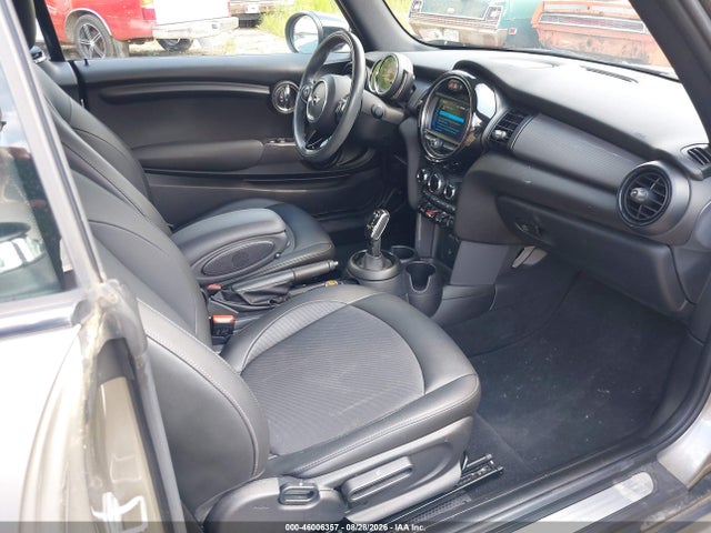 Продажа на аукционе авто 2020 Mini Convertible Cooper, vin: WMWWJ3C0XL3L01427, номер лота: 46006357