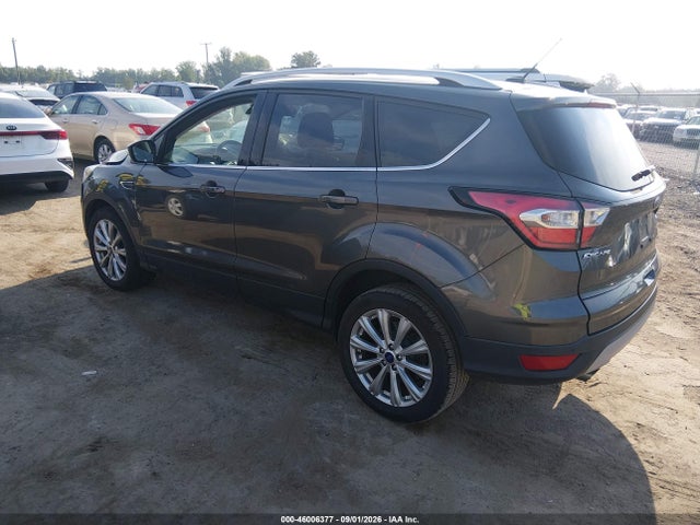 1FMCU0JD4HUE69532 Ford Escape Titanium