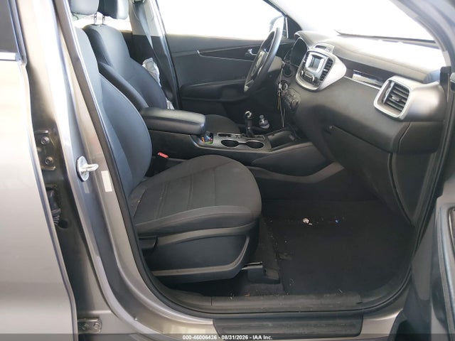46006436 :رقم المزاد ، 5XYPG4A34HG292672 vin ، 2017 Kia Sorento 2.4l L مزاد بيع