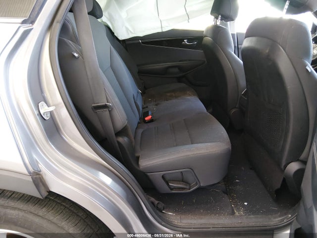 46006436 :رقم المزاد ، 5XYPG4A34HG292672 vin ، 2017 Kia Sorento 2.4l L مزاد بيع