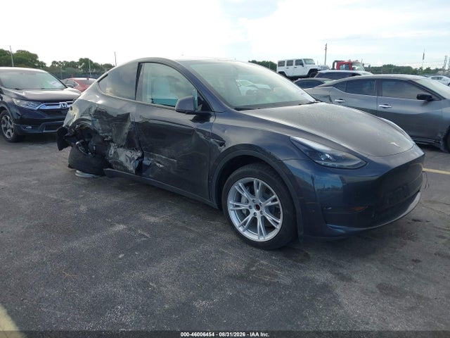 Продажа на аукционе авто 2024 Tesla Model Y Long Range Single Motor Rear-wheel Drive/rwd, vin: 7SAYGDED3RF039636, номер лота: 46006454