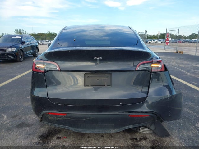 Продажа на аукционе авто 2024 Tesla Model Y Long Range Single Motor Rear-wheel Drive/rwd, vin: 7SAYGDED3RF039636, номер лота: 46006454