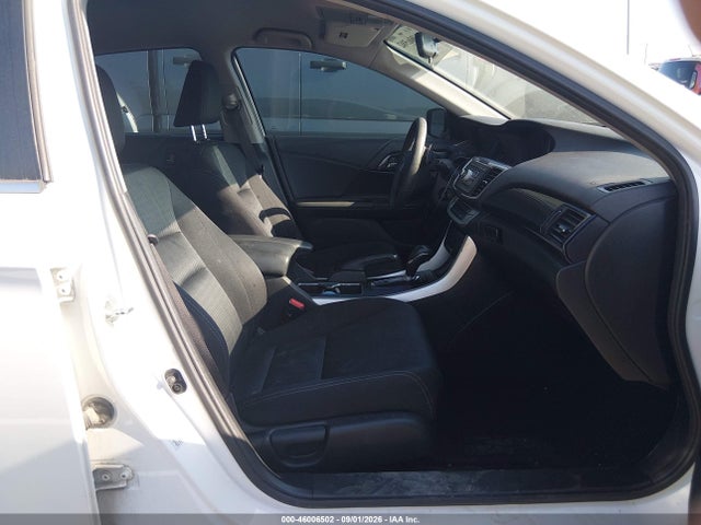 46006502 :رقم المزاد ، 1HGCR2F56FA199500 vin ، 2015 Honda Accord Sport مزاد بيع
