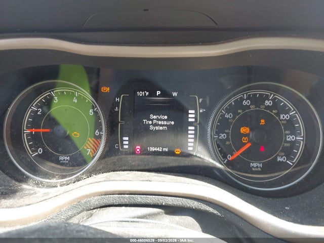 46006529 :رقم المزاد ، 1C4PJMCB9FW610355 vin ، 2015 Jeep Cherokee Latitude مزاد بيع