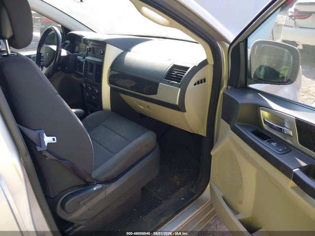 Продажа на аукционе авто 2010 Dodge Grand Caravan Sxt, vin: 2D4RN5D18AR443953, номер лота: 46006546