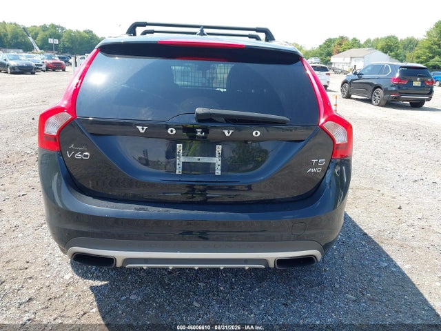Aukcja sprzedaży 2015 Volvo V60 Cross Country T5, vin: YV4612HK9F1001589, numer aukcji: 46006610
