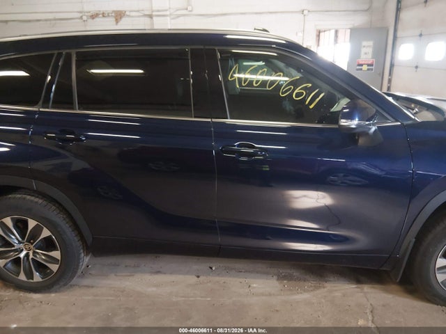 Aukcja sprzedaży 2021 Toyota Highlander Xle, vin: 5TDGZRAH4MS032790, numer aukcji: 46006611