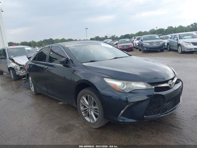 46006630 :رقم المزاد ، 4T1BF1FK2FU035058 vin ، 2015 Toyota Camry Se مزاد بيع
