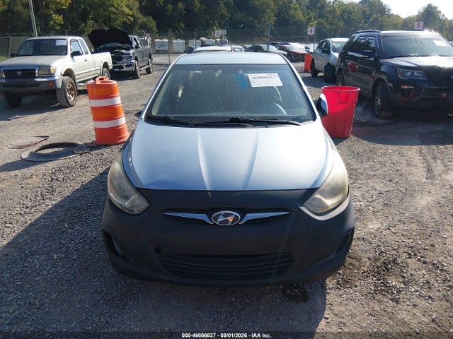 2013 Hyundai Accent Gls მანქანა იყიდება აუქციონზე, vin: KMHCT4AE6DU572416, აუქციონის ნომერი: 46006637