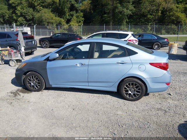 2013 Hyundai Accent Gls მანქანა იყიდება აუქციონზე, vin: KMHCT4AE6DU572416, აუქციონის ნომერი: 46006637