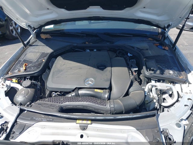 46006704 :رقم المزاد ، 55SWF8DB1KU315041 vin ، 2019 Mercedes-benz C 300 مزاد بيع