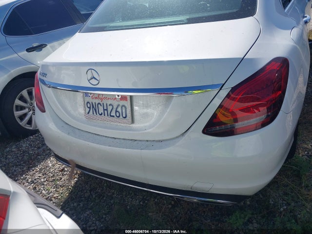 46006704 :رقم المزاد ، 55SWF8DB1KU315041 vin ، 2019 Mercedes-benz C 300 مزاد بيع