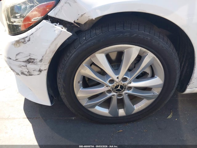 46006704 :رقم المزاد ، 55SWF8DB1KU315041 vin ، 2019 Mercedes-benz C 300 مزاد بيع