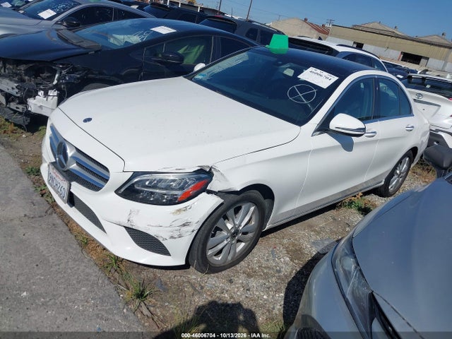 46006704 :رقم المزاد ، 55SWF8DB1KU315041 vin ، 2019 Mercedes-benz C 300 مزاد بيع