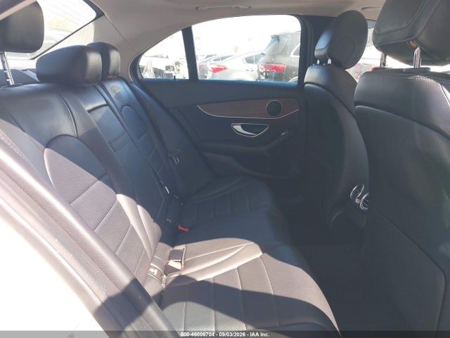 46006704 :رقم المزاد ، 55SWF8DB1KU315041 vin ، 2019 Mercedes-benz C 300 مزاد بيع