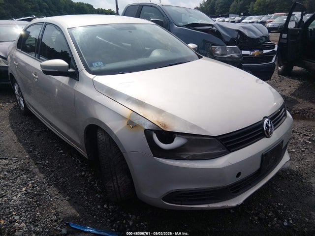 2011 Volkswagen Jetta 2.5l Se მანქანა იყიდება აუქციონზე, vin: 3VWDZ7AJ5BM320175, აუქციონის ნომერი: 46006761