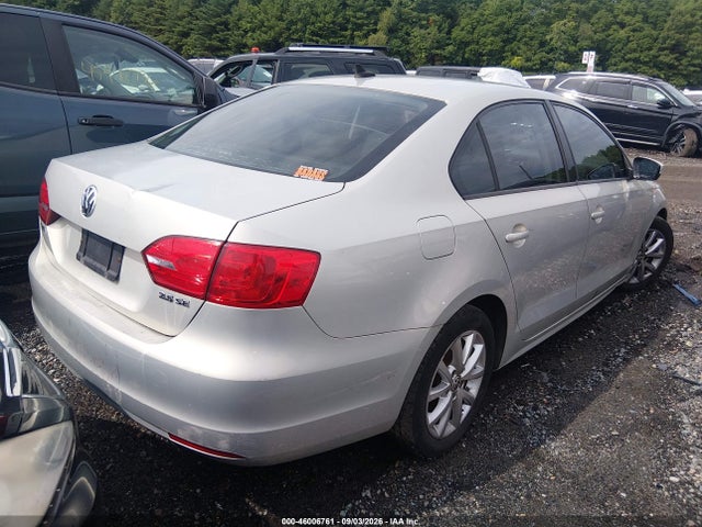 2011 Volkswagen Jetta 2.5l Se მანქანა იყიდება აუქციონზე, vin: 3VWDZ7AJ5BM320175, აუქციონის ნომერი: 46006761