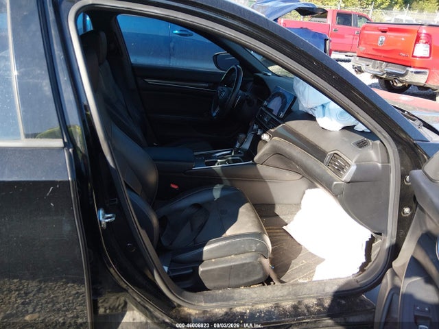 46006823 :رقم المزاد ، 1HGCV1F37JA000421 vin ، 2018 Honda Accord Sport مزاد بيع