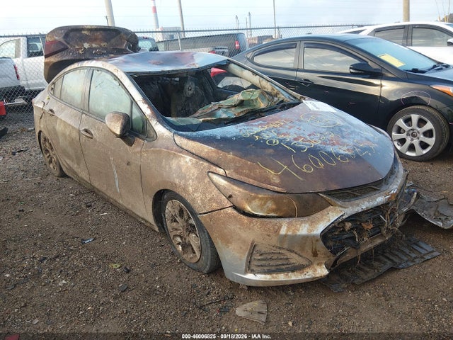 46006825 :رقم المزاد ، 1G1BC5SM5K7135622 vin ، 2019 Chevrolet Cruze Ls مزاد بيع