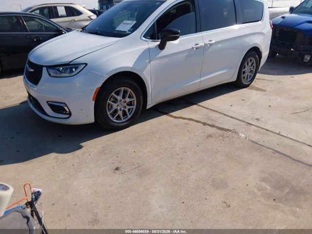 Продажа на аукционе авто 2024 Chrysler Pacifica Touring L, vin: 2C4RC1BG9RR112524, номер лота: 46006859
