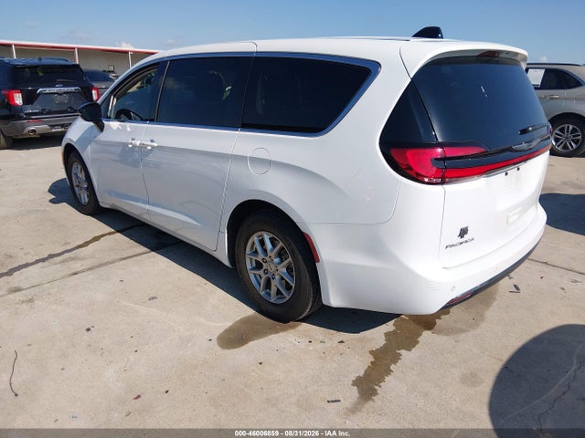 Chrysler Pacifica Touring L 2024 2C4RC1BG9RR112524 Image 3