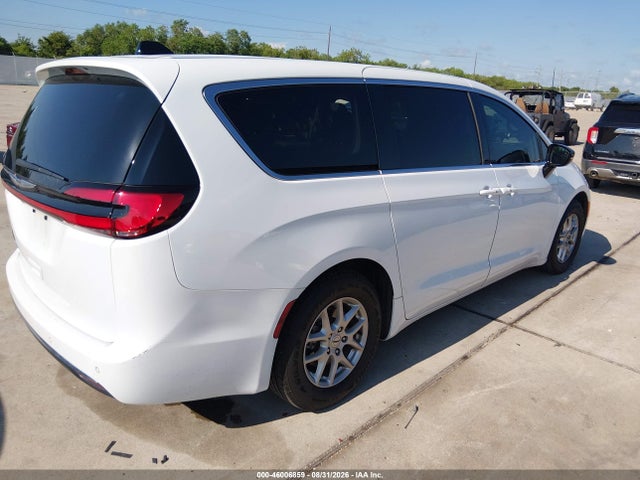Chrysler Pacifica Touring L 2024 2C4RC1BG9RR112524 Image 4