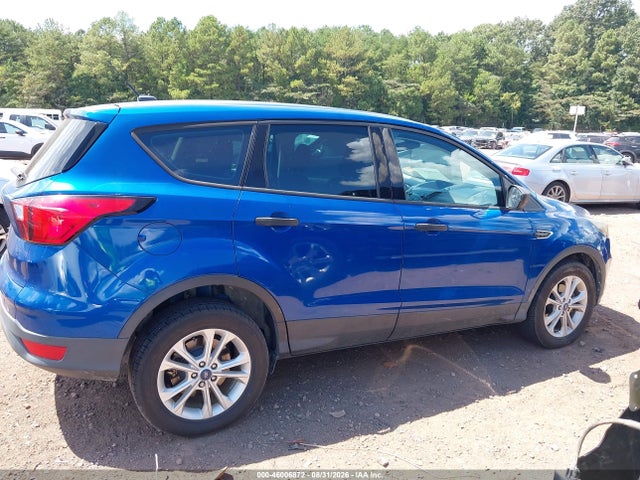 Продажа на аукционе авто 2019 Ford Escape S, vin: 1FMCU0F72KUA22725, номер лота: 46006872