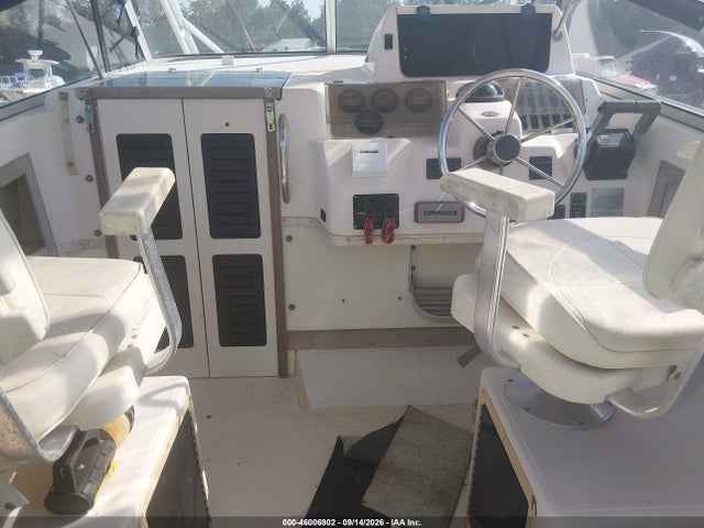 Продаж на аукціоні авто 1998 Grady White Legacy--boat And Motor/no Trailer, vin: NTLEA596E898, номер лоту: 46006902