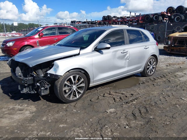 2020 Hyundai Elantra Gt მანქანა იყიდება აუქციონზე, vin: KMHH35LE6LU127567, აუქციონის ნომერი: 46006957