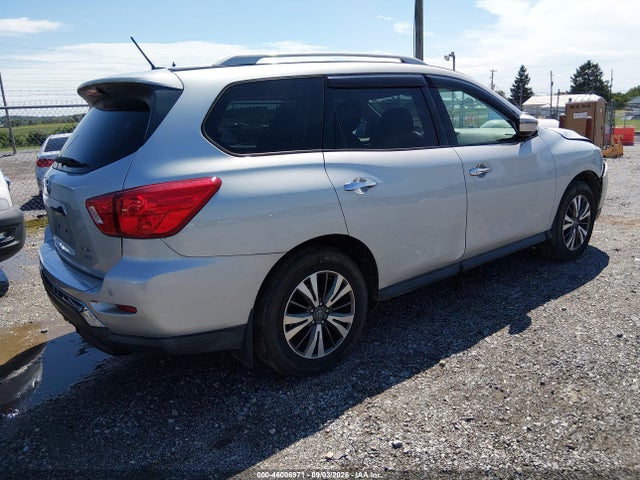 Продажа на аукционе авто 2017 Nissan Pathfinder Sv, vin: 5N1DR2MMXHC656082, номер лота: 46006971