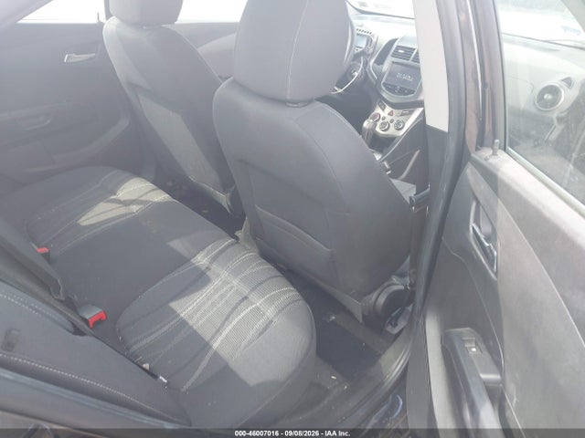 46007016 :رقم المزاد ، 1G1JC5SG2G4147614 vin ، 2016 Chevrolet Sonic Lt Auto مزاد بيع