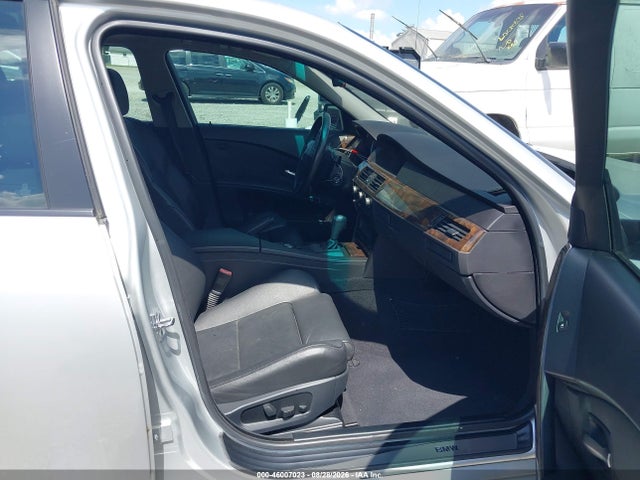 46007023 :رقم المزاد ، WBANB33524B108555 vin ، 2004 Bmw 545i مزاد بيع