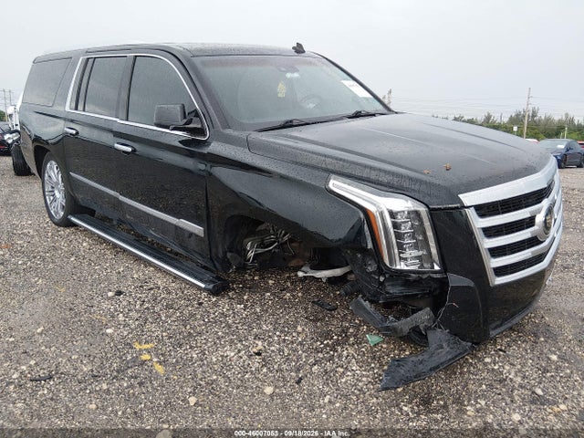 46007053 :رقم المزاد ، 1GYS3JKJ5FR226075 vin ، 2015 Cadillac Escalade Esv Premium مزاد بيع