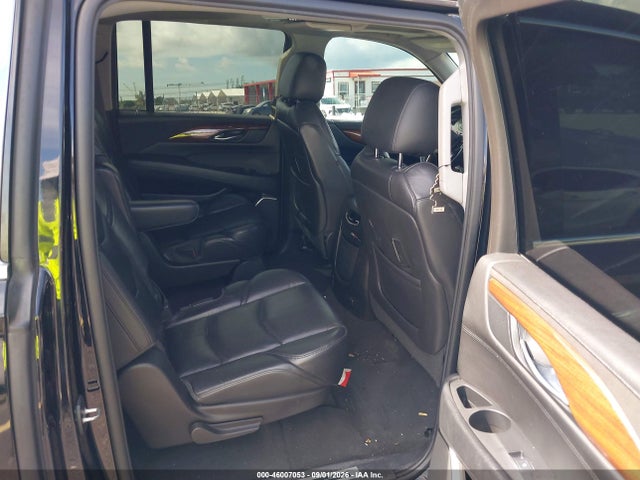 46007053 :رقم المزاد ، 1GYS3JKJ5FR226075 vin ، 2015 Cadillac Escalade Esv Premium مزاد بيع