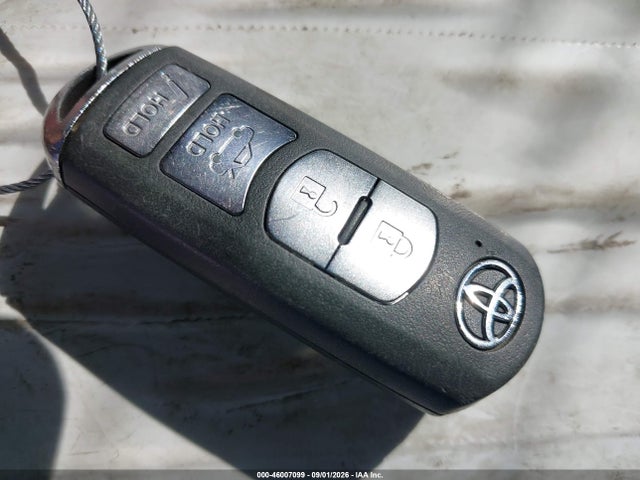 46007099 :رقم المزاد ، 3MYDLBYV7HY173862 vin ، 2017 Toyota Yaris Ia مزاد بيع