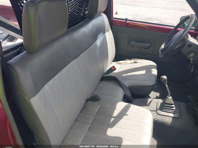 Продаж на аукціоні авто 1992 Mazda B2200 Short Bed, vin: JM2UF1231N0299384, номер лоту: 46007145