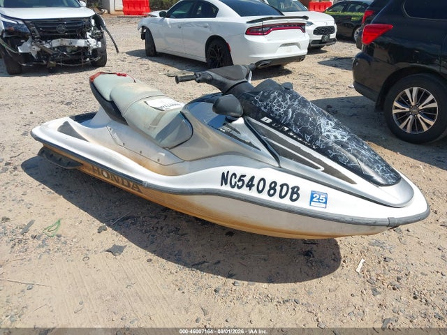 2004 Honda Aquatrax მანქანა იყიდება აუქციონზე, vin: HPSB1556E404, აუქციონის ნომერი: 46007164