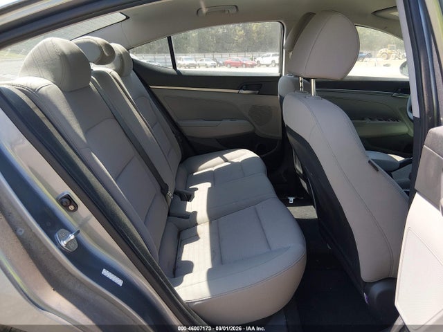 2018 Hyundai Elantra Se მანქანა იყიდება აუქციონზე, vin: KMHD74LF2JU637613, აუქციონის ნომერი: 46007173
