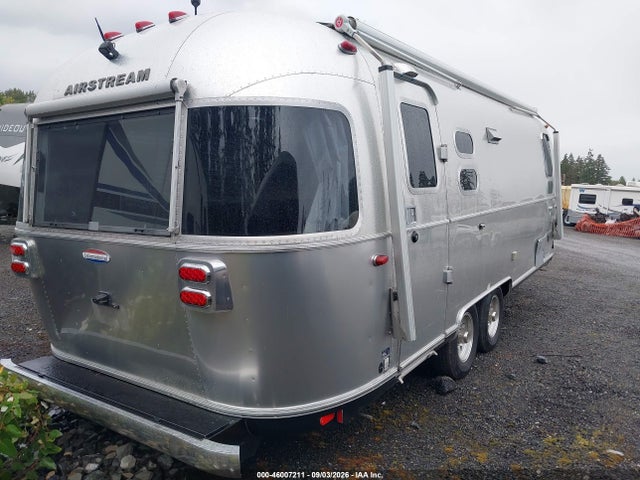 Airstream Other 2019 1STJFYJ20KJ544899 Image 4