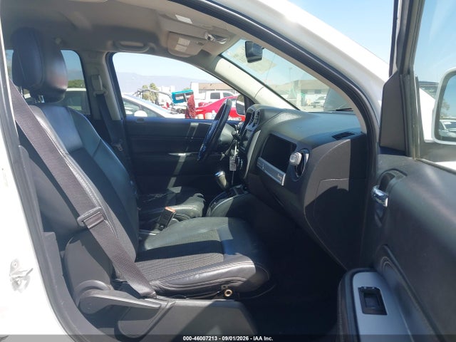 Jeep Compass Latitude 2014 1C4NJCEB9ED696680 Image 5