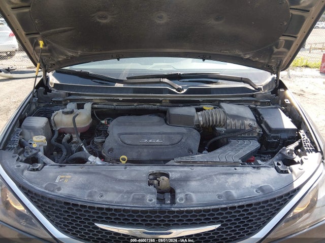 2017 Chrysler Pacifica Touring მანქანა იყიდება აუქციონზე, vin: 2C4RC1DG5HR501432, აუქციონის ნომერი: 46007265