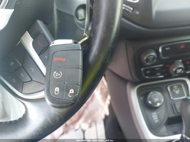 46007266 :رقم المزاد ، 3C4NJDBB2LT153785 vin ، 2020 Jeep Compass Latitude 4x4 مزاد بيع