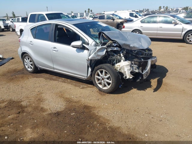 2013 Toyota Prius C Four მანქანა იყიდება აუქციონზე, vin: JTDKDTB39D1041975, აუქციონის ნომერი: 46007293