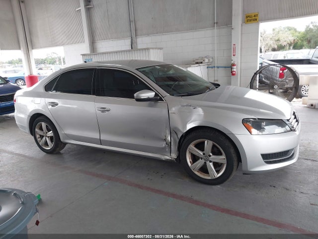 Продажа на аукционе авто 2014 Volkswagen Passat 1.8t Wolfsburg Edition, vin: 1VWAT7A31EC041379, номер лота: 46007302